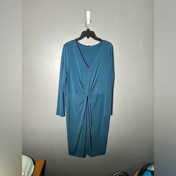 Universal Standard Velvety-Cool Jersey Twist Dress in Midnight Rain Size 14 - Picture 2 of 7